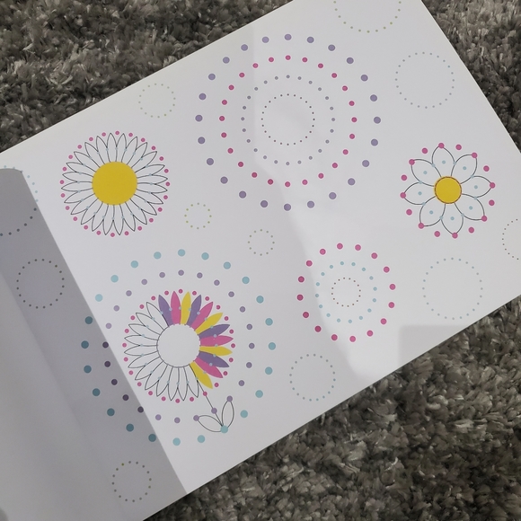 Art Therapy Books - Picture 4 of 5